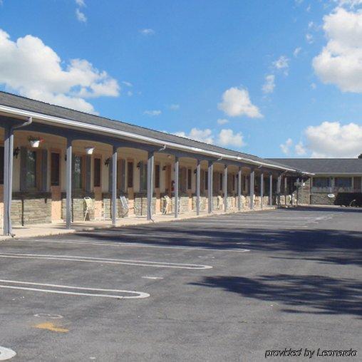 Travelodge By Wyndham Strasburg/Lancaster Amish Country מראה חיצוני תמונה